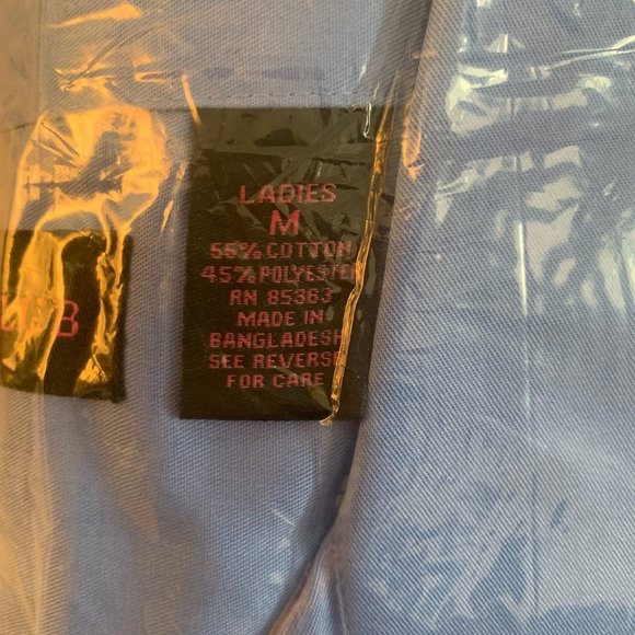 NWT ULTRACLUB WHISPER ELITE TWILL BUTTON DOWN FRENCH CUFFS WATERFALL BLUE MED. - Picture 4 of 9